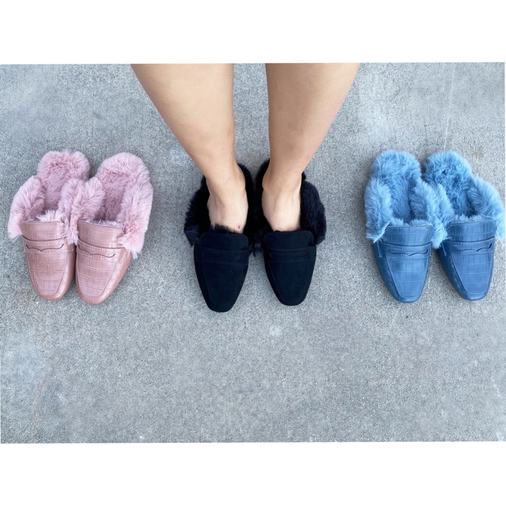 Size 7.5 Black Faux Suede Fur Lined Mule Sandals